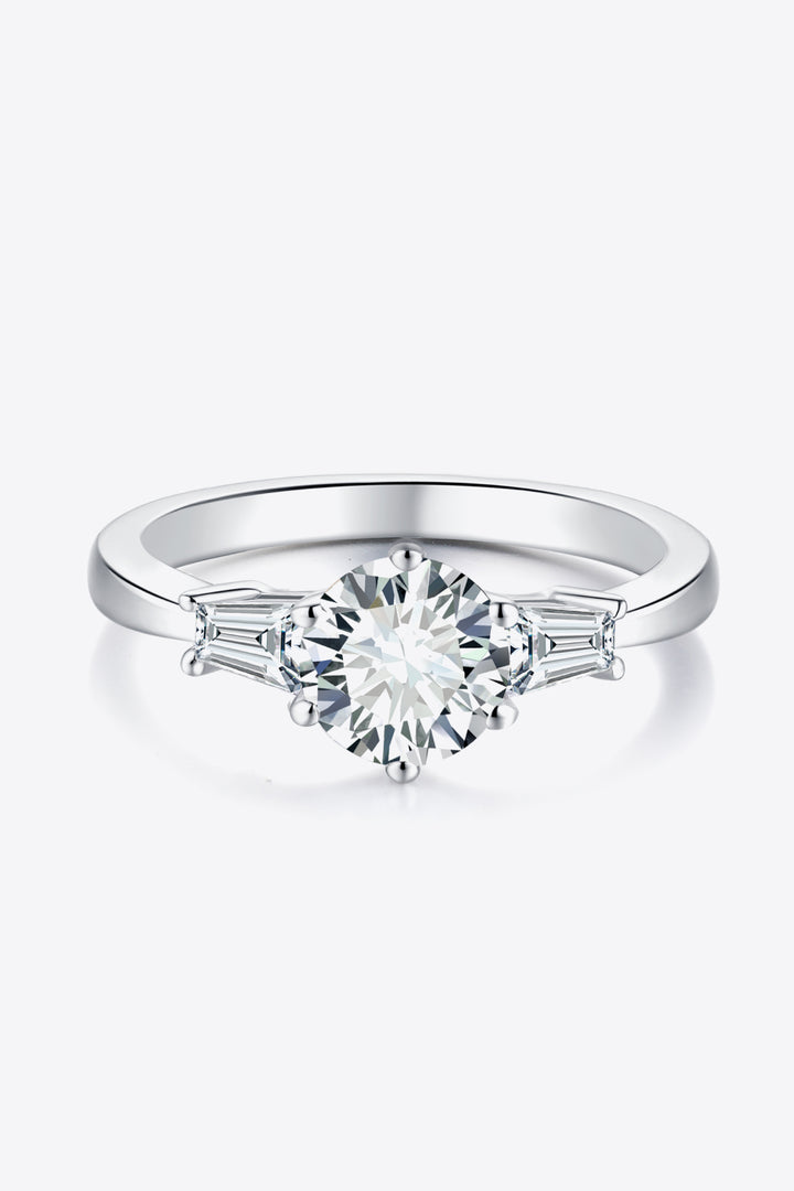 Loyal Love 1 carat moissanite platinum-plated ring - Trendy Troop