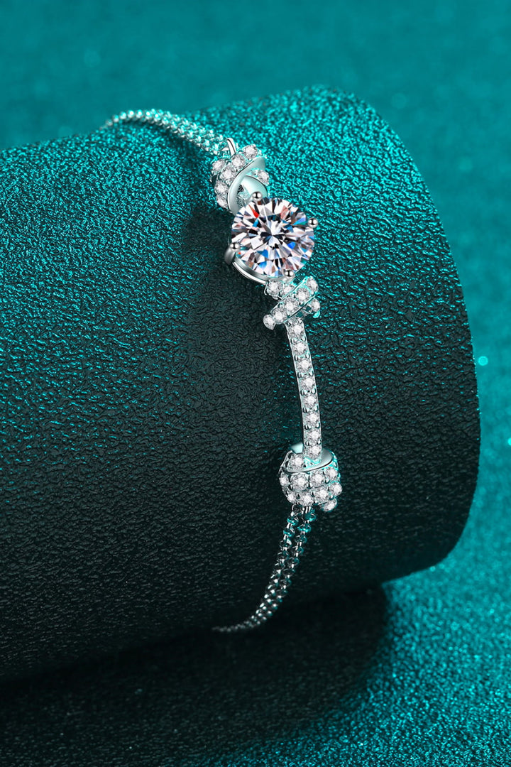 2 carat moissanite bracelet in a rhodium-plated 925 sterling silver minimalist setting.