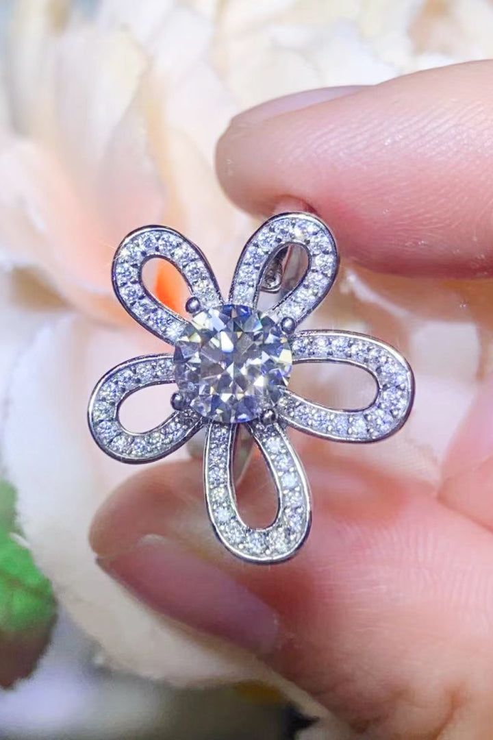 1 carat moissanite flower-shape open ring in sterling silver - Trendy Troop