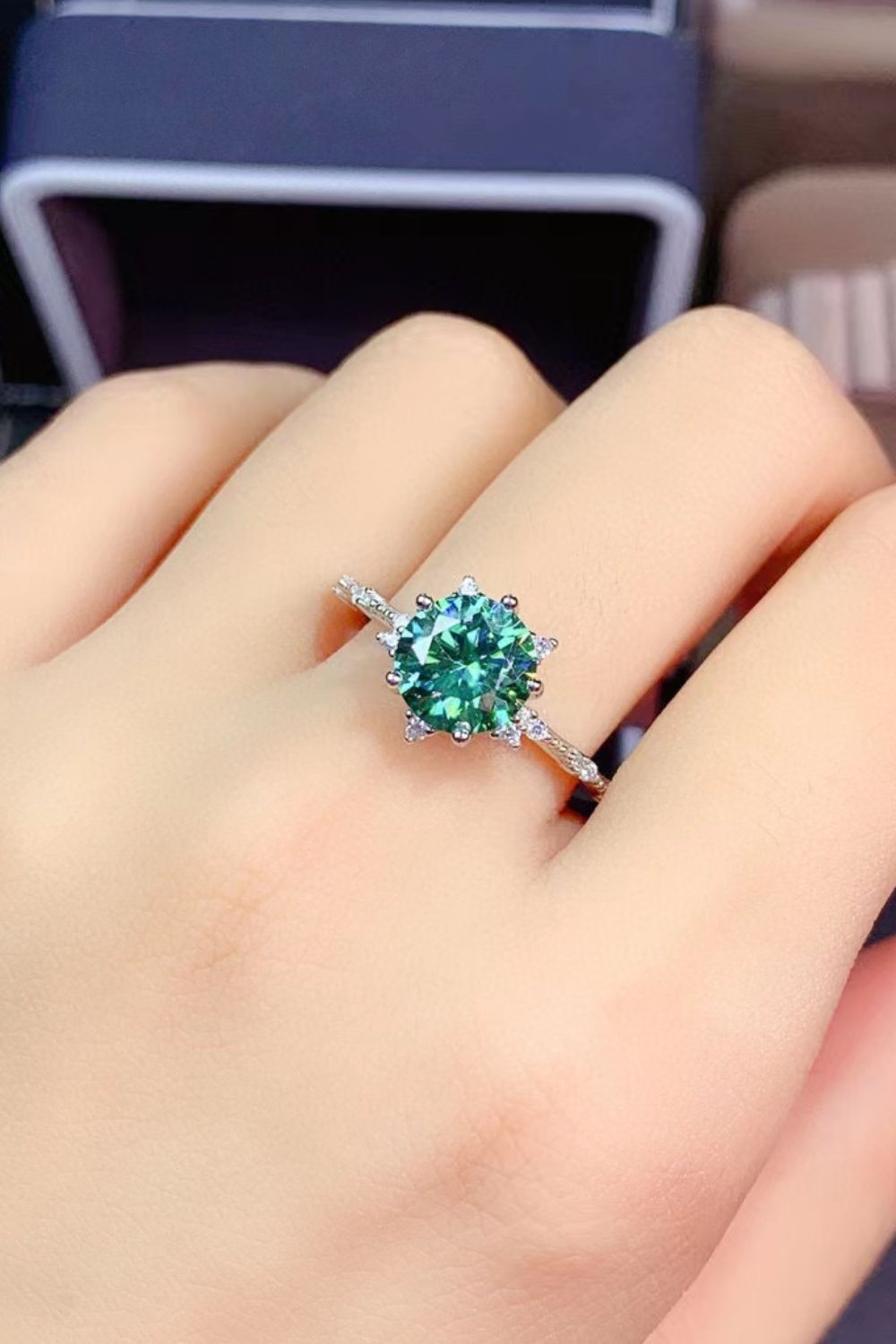 All Eyes On Me 1 carat moissanite platinum-plated ring - Trendy Troop