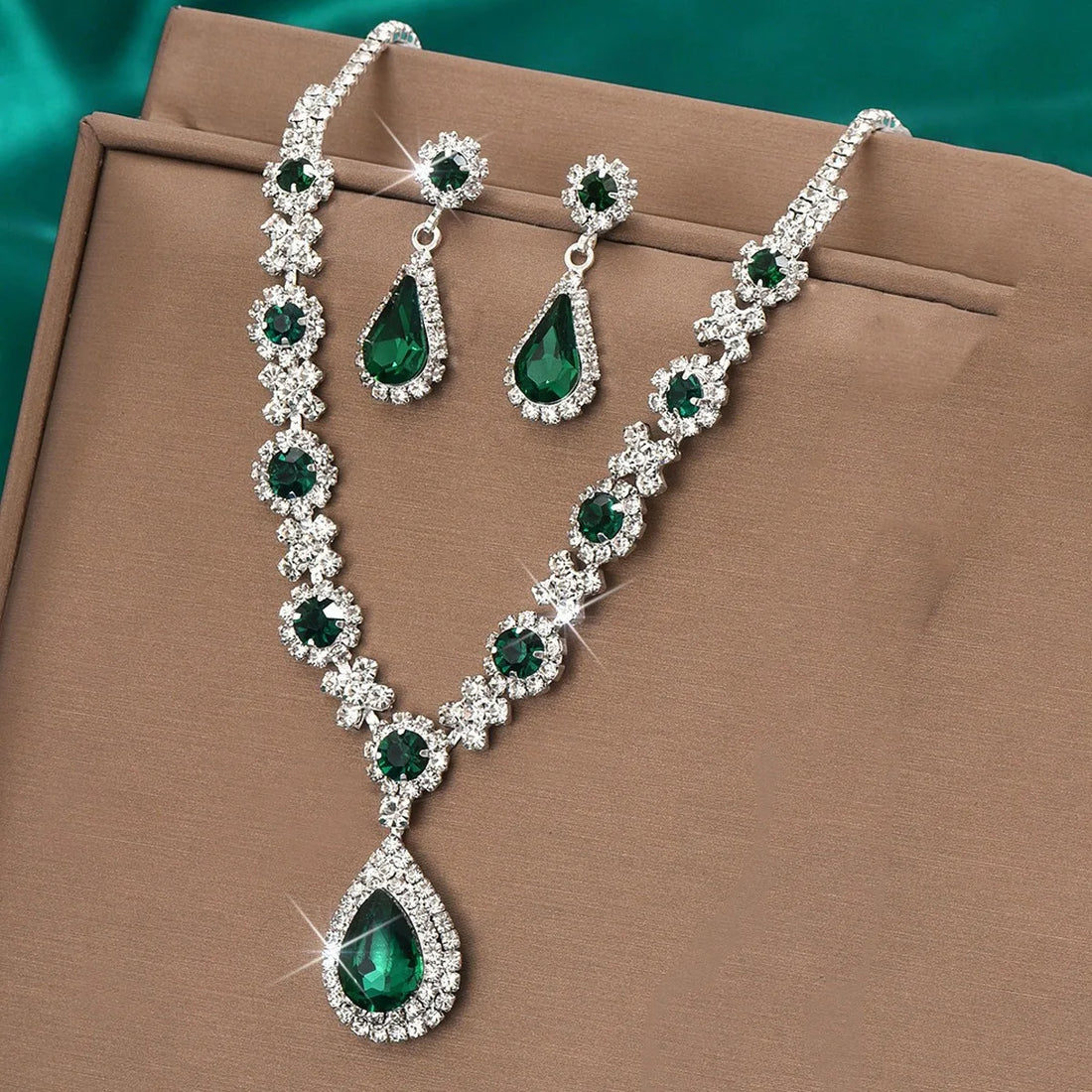 Crystal Droplet Jewelry Set - Refined Elegance for Formal Occasions